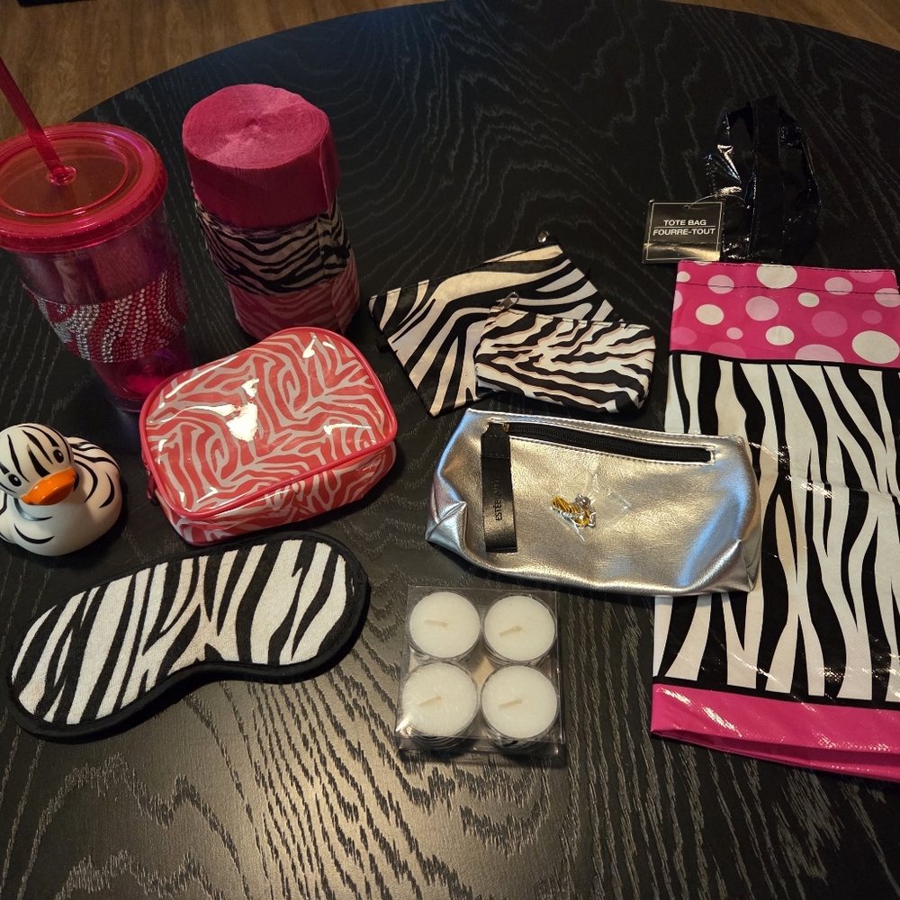 15PC SET ZEBRA PRINT GIFTS (INCLUDING JEWELRY, TRAIN CASE & ESTEE LAUDER BAG!) - Picture 6 of 6
